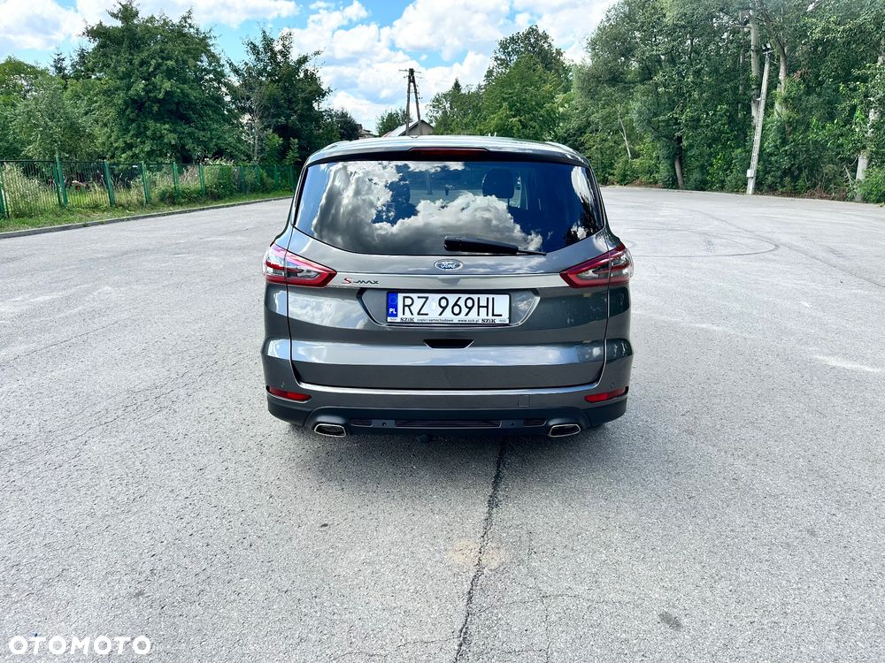 Ford S-Max 2.0 TDCi Titanium PowerShift - 7
