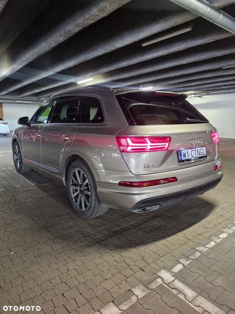 Audi Q7 2016 photo 4