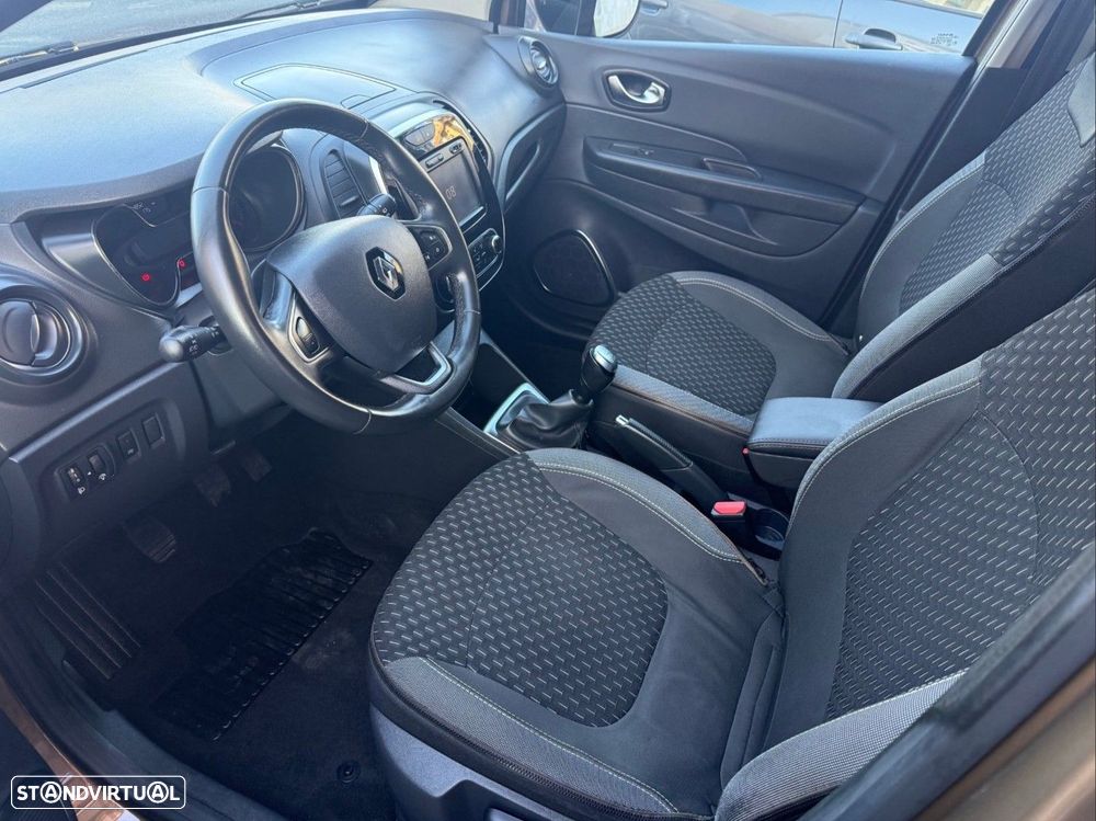 Renault Captur 0.9 TCE Exclusive - 9
