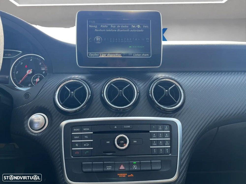 Mercedes-Benz GLA 200 d Urban - 16