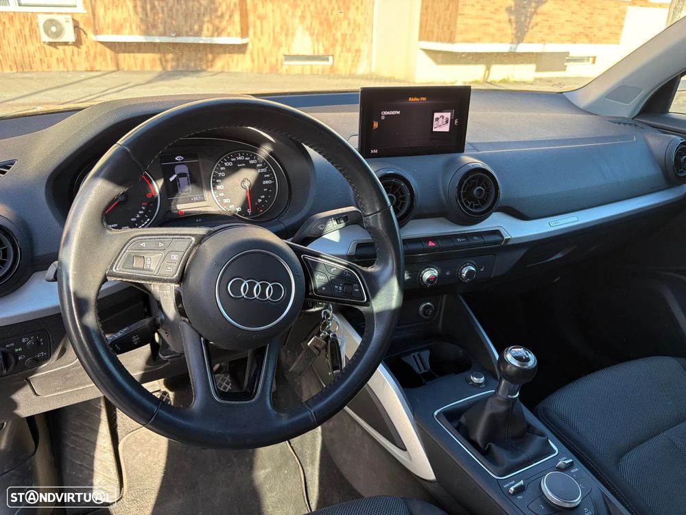 Audi Q2 30 TDI - 11