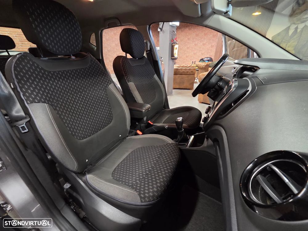 Renault Captur 1.5 dCi Exclusive - 4