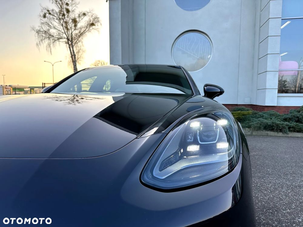 Porsche Panamera - 17