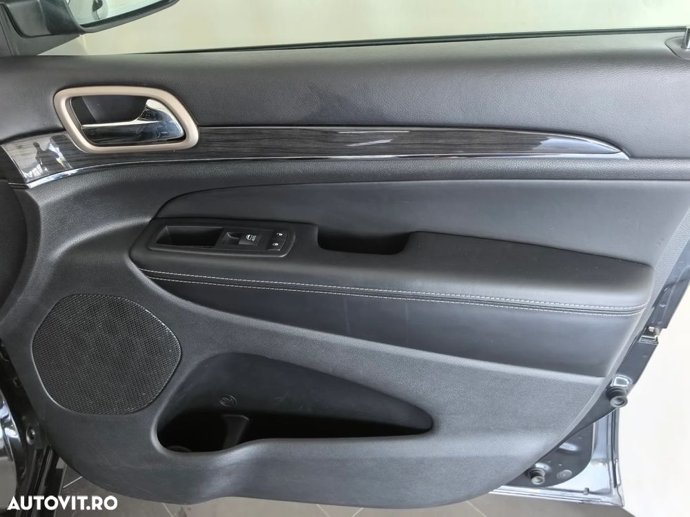 Jeep Grand Cherokee 3.0 TD AT Overland - 28