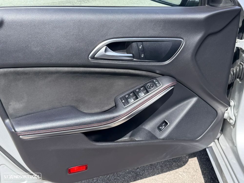 Mercedes-Benz CLA 200 d Shooting Brake AMG Line Aut. - 26