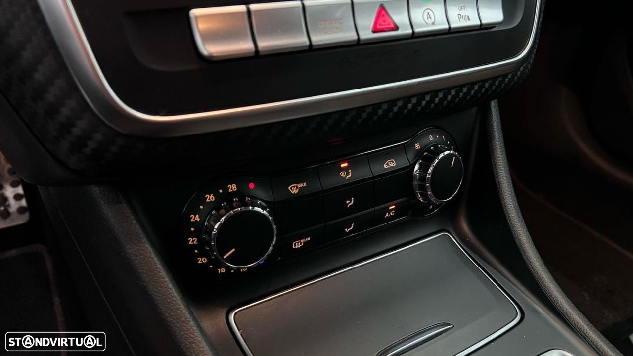 Mercedes-Benz A 200 d AMG Line - 50