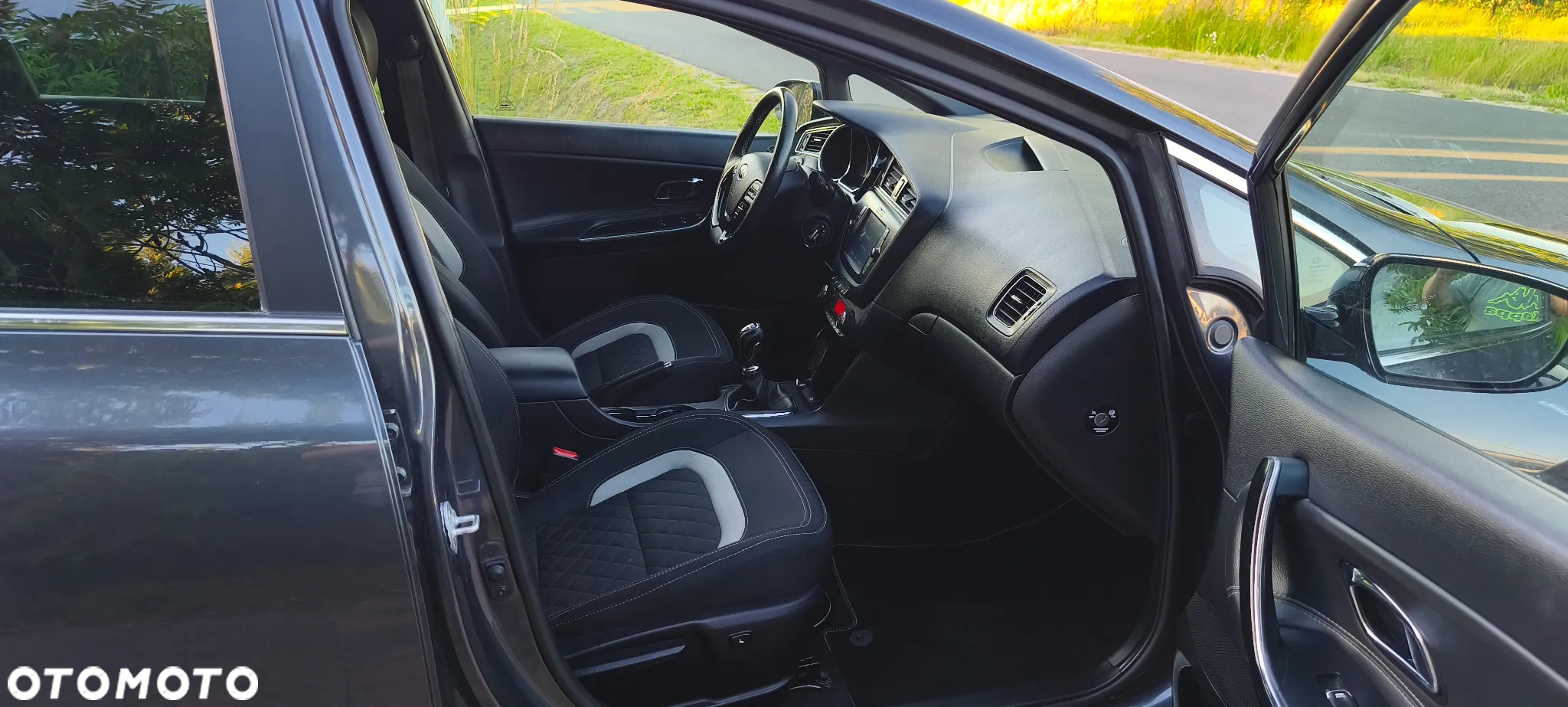 Kia Ceed 1.6 CRDi 136 ISG GT Line - 10