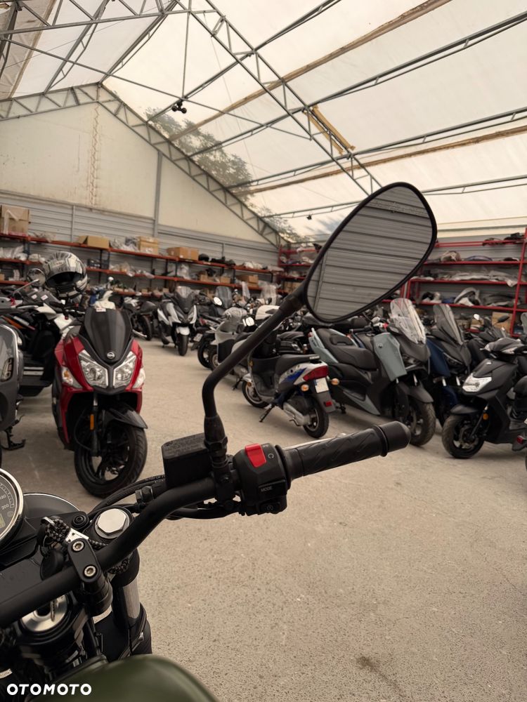 Moto Guzzi V7 - 9