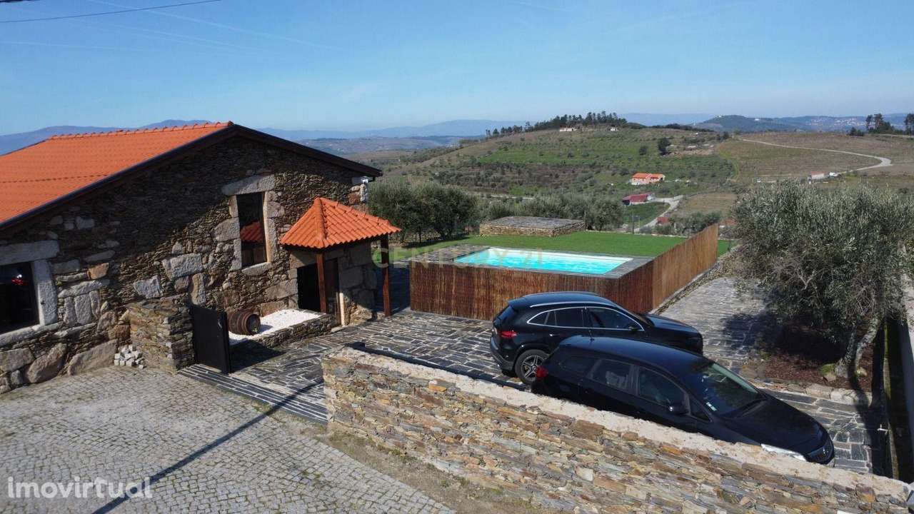 Quinta no Alto Douro Vinhateiro com Projeto Turístico Aprovado - Grande imagem: 2/37