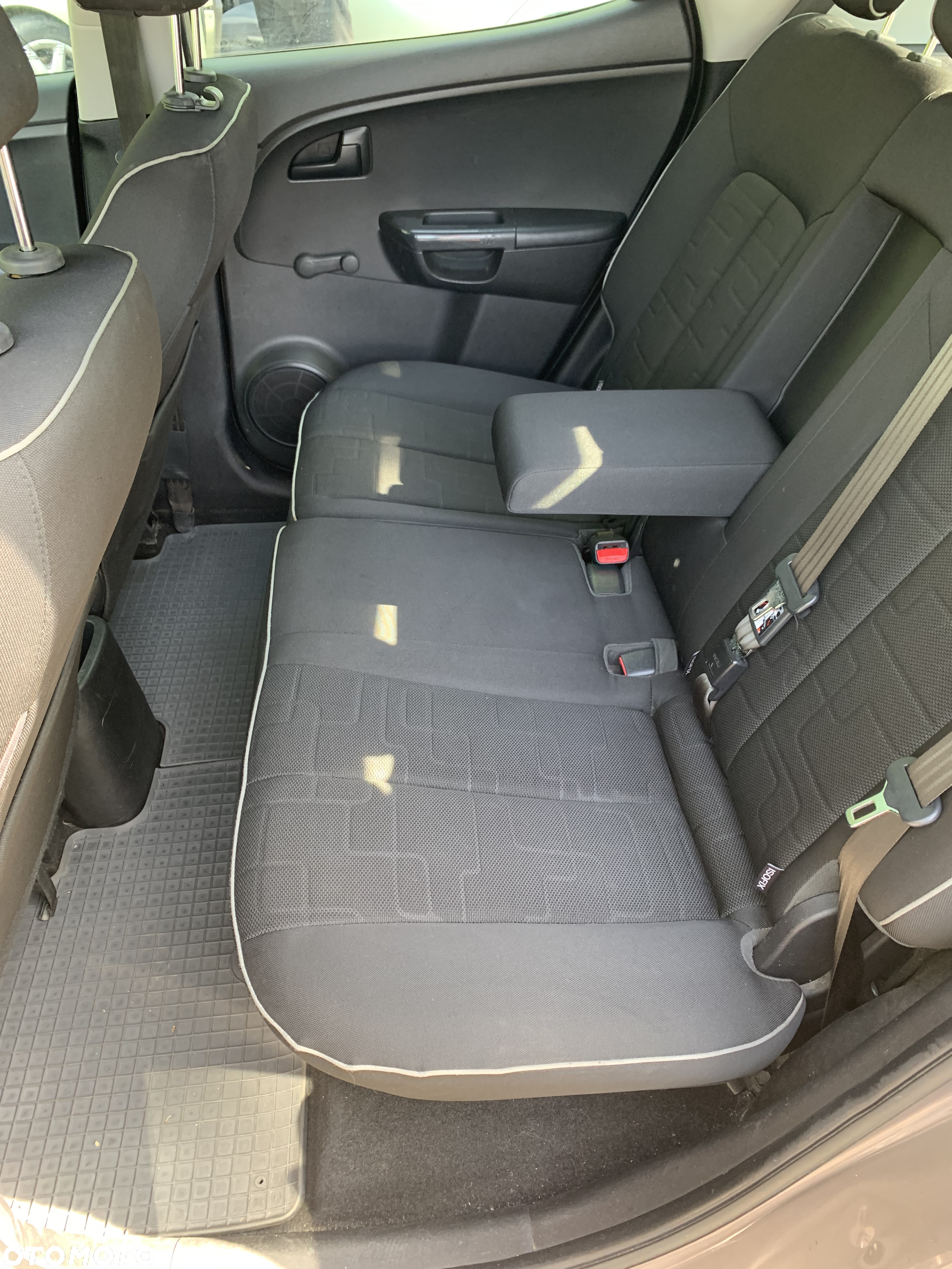 Kia Venga - 14