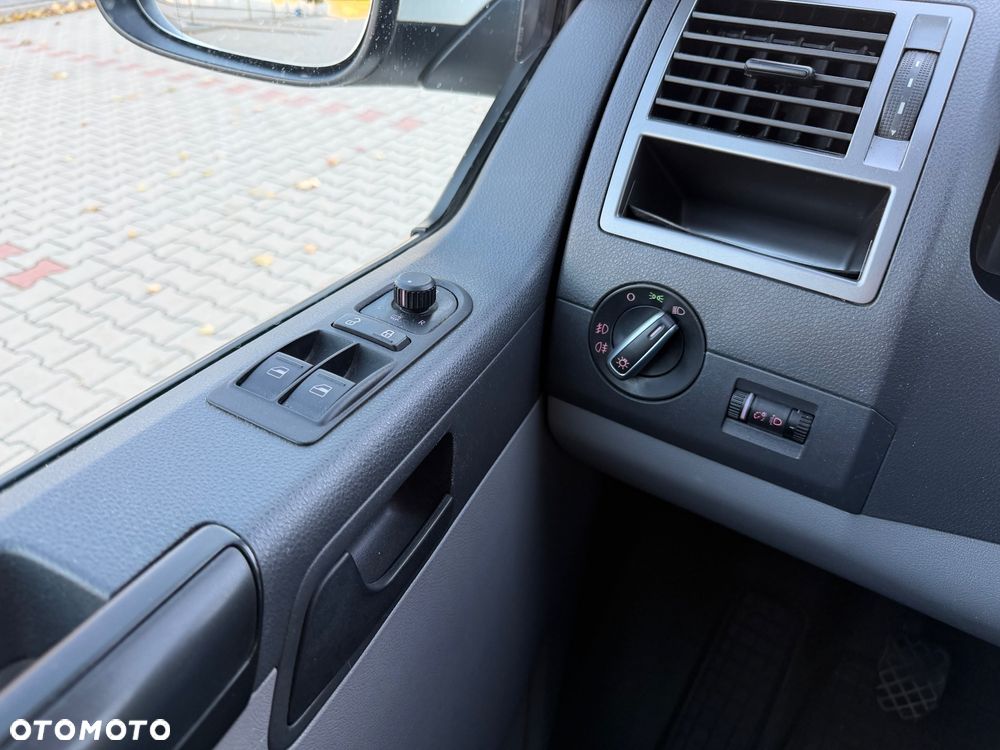 Volkswagen Transporter - 10