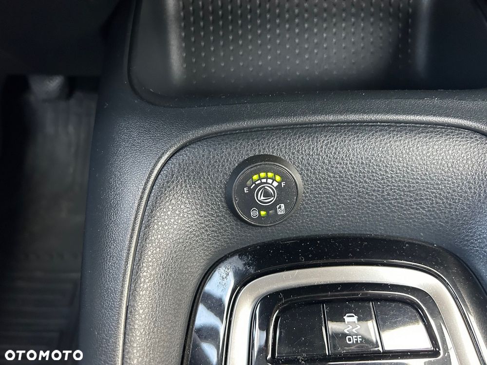 Toyota Corolla 1.5 Comfort - 9