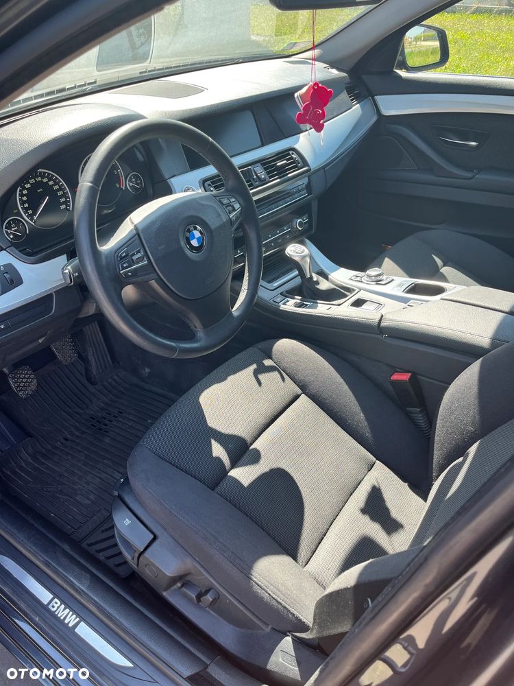 BMW Seria 5 520d - 10