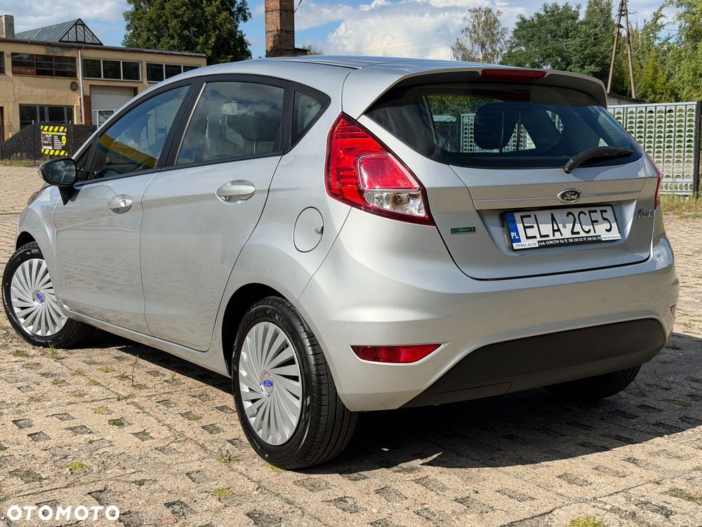 Ford Fiesta - 15