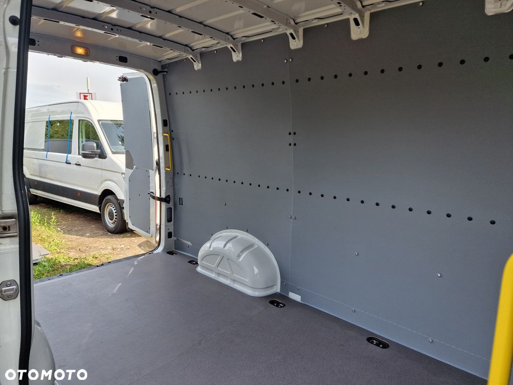 Volkswagen Crafter - 15
