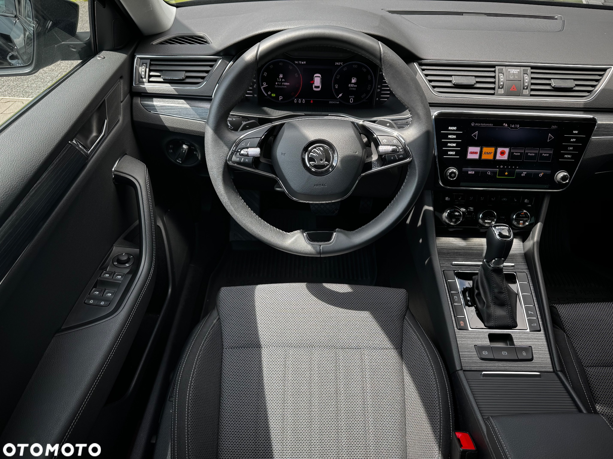Skoda Superb 2.0 TSI Style DSG - 19