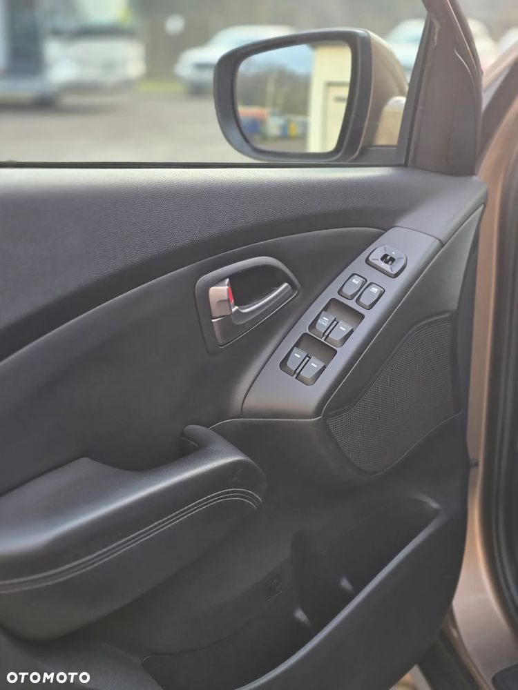 Hyundai ix35 1.7 CRDi 2WD Comfort - 11