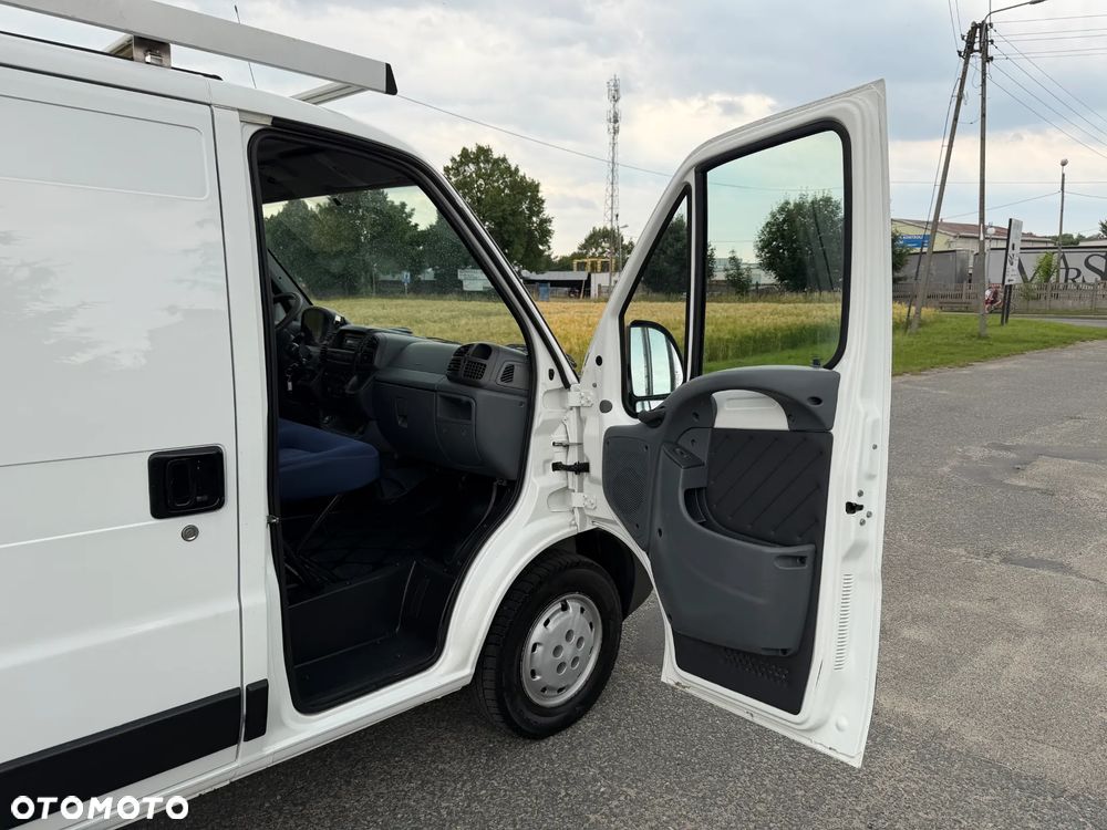 Peugeot Boxer * 2.2 / 100KM * L1H1 * Bagażnik dachowy * Hak * - 32