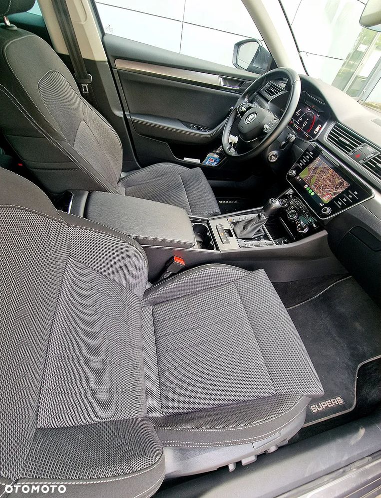Skoda Superb 2.0 TDI SCR Style DSG - 14