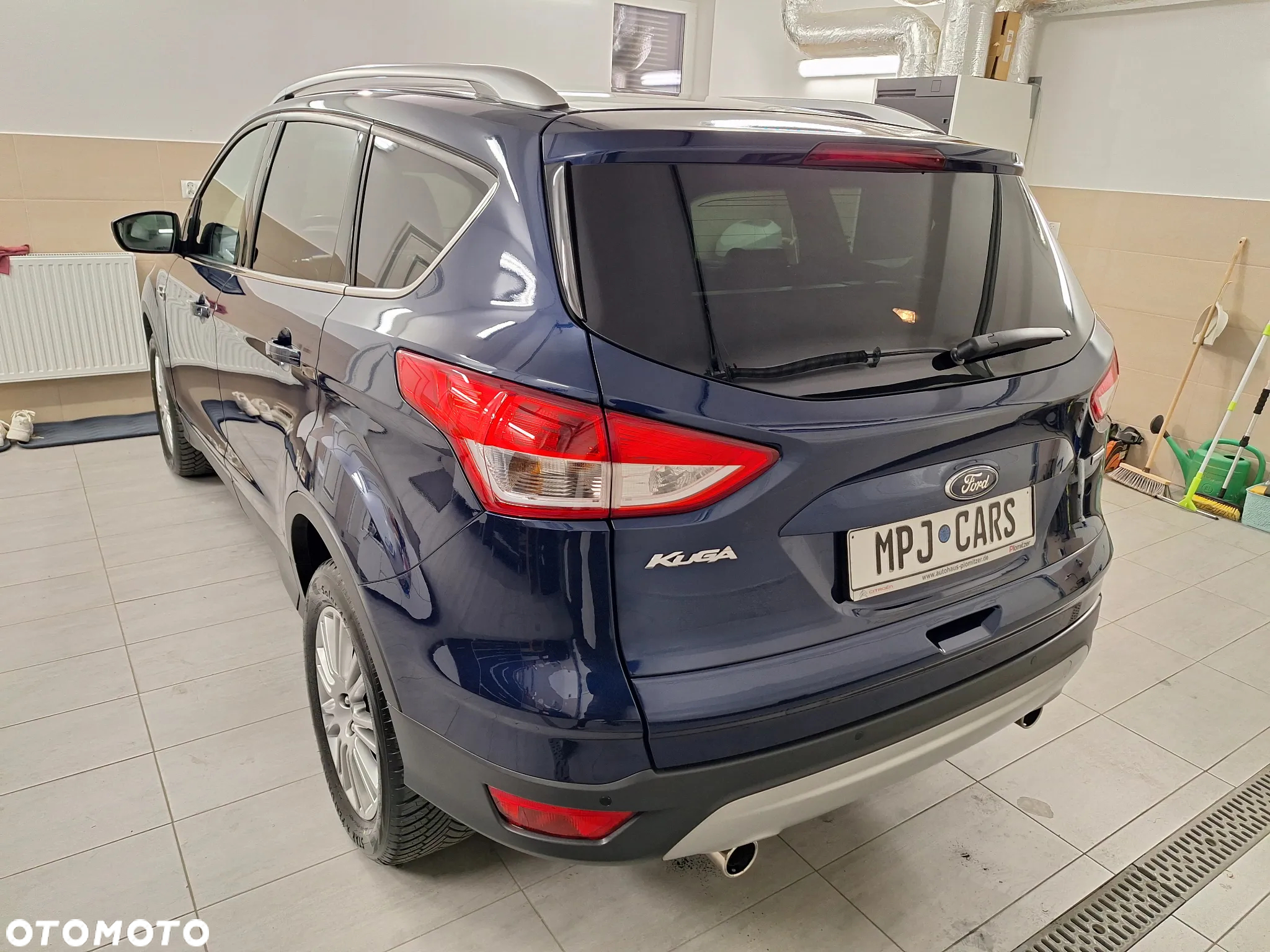 Ford Kuga 1.6 EcoBoost 2x4 Titanium - 10