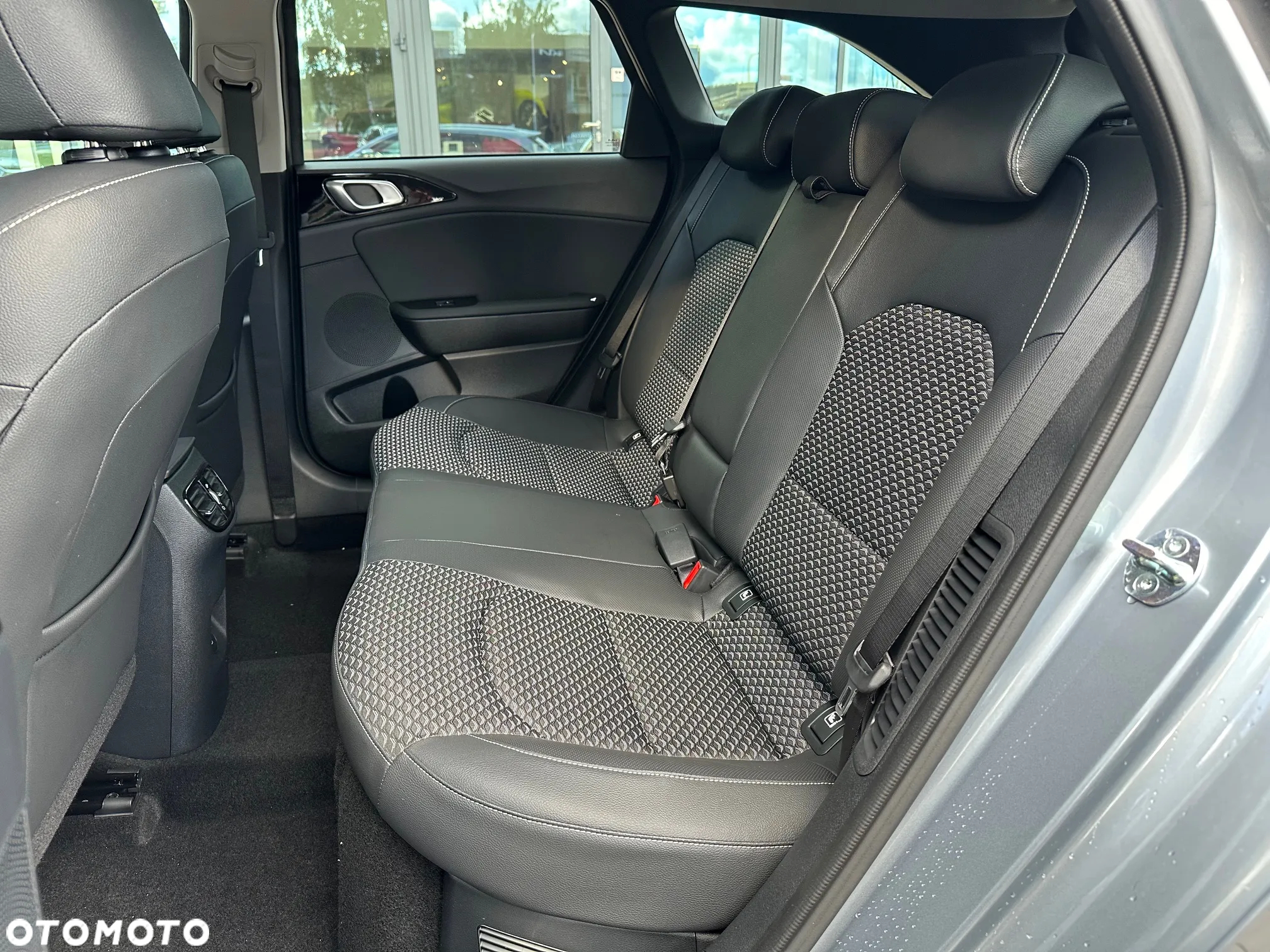 Kia Ceed 1.6 GDI PHEV Business Line DCT - 20
