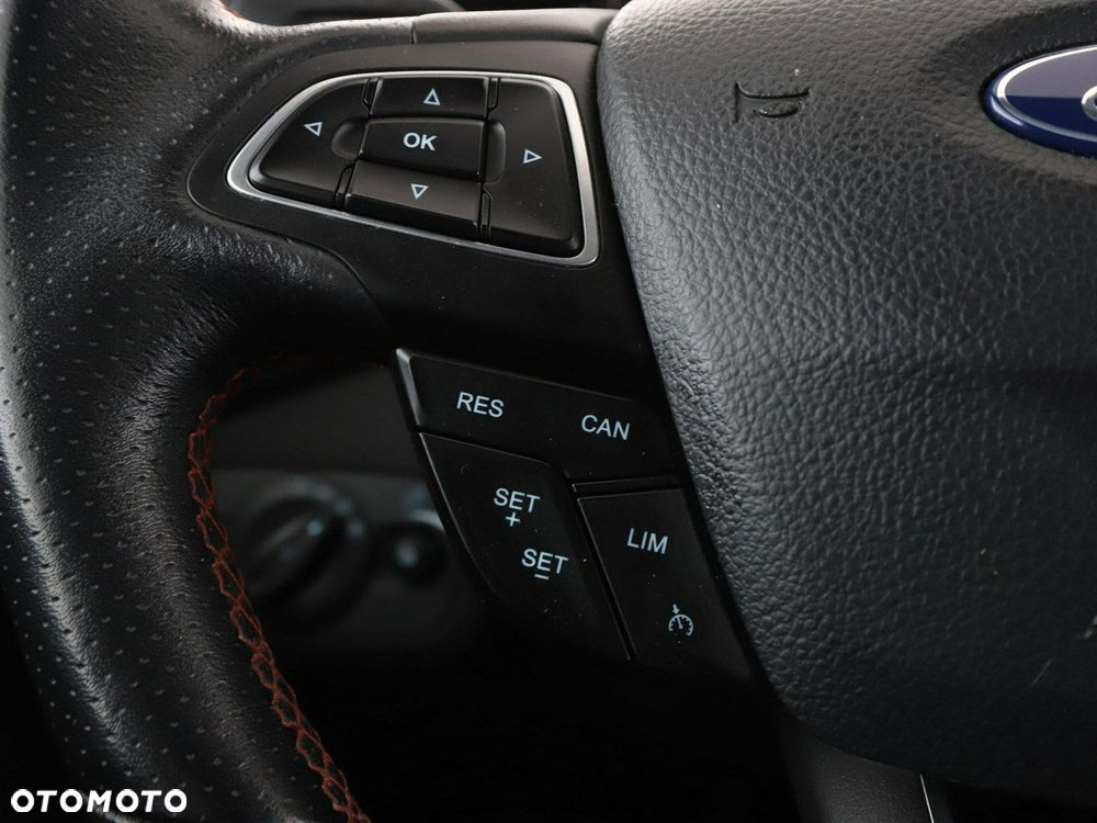 Ford Kuga 1.5 EcoBoost 2x4 ST-Line - 32