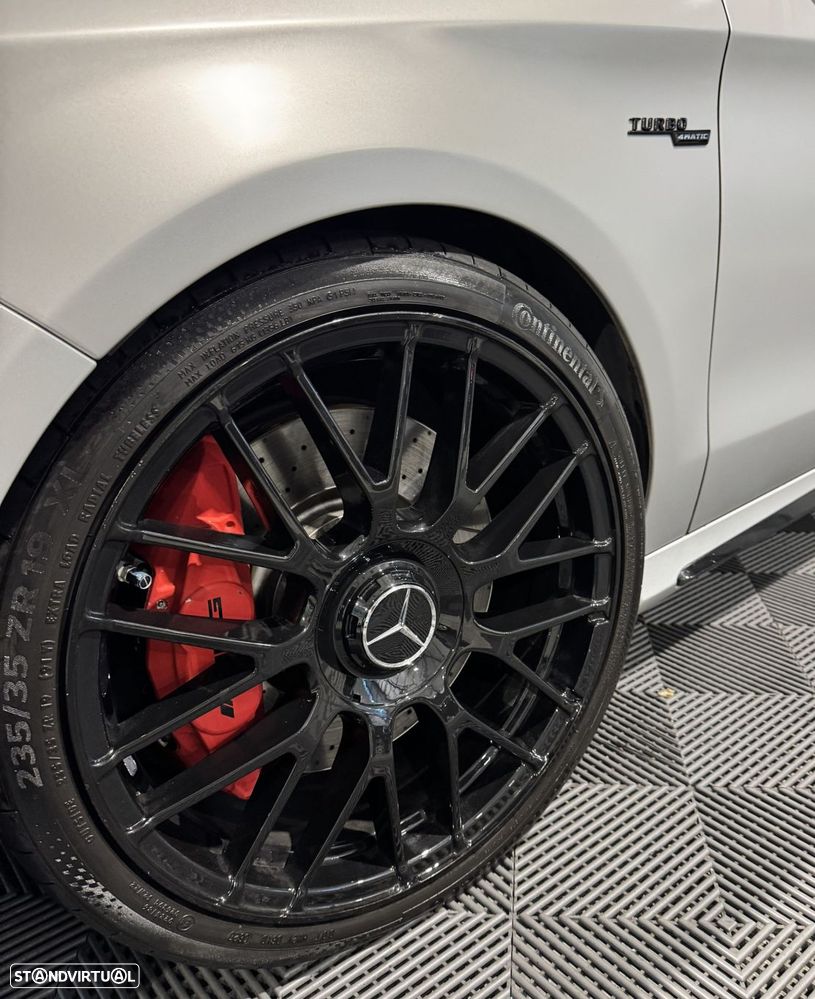 Mercedes-Benz CLA 45 AMG 4-Matic - 12