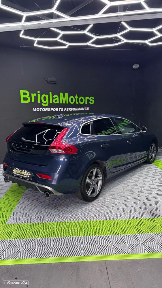 Volvo V40 D2 R Design - 13