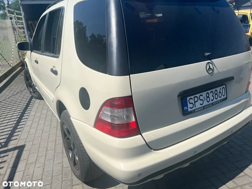 Mercedes-Benz ML - 4