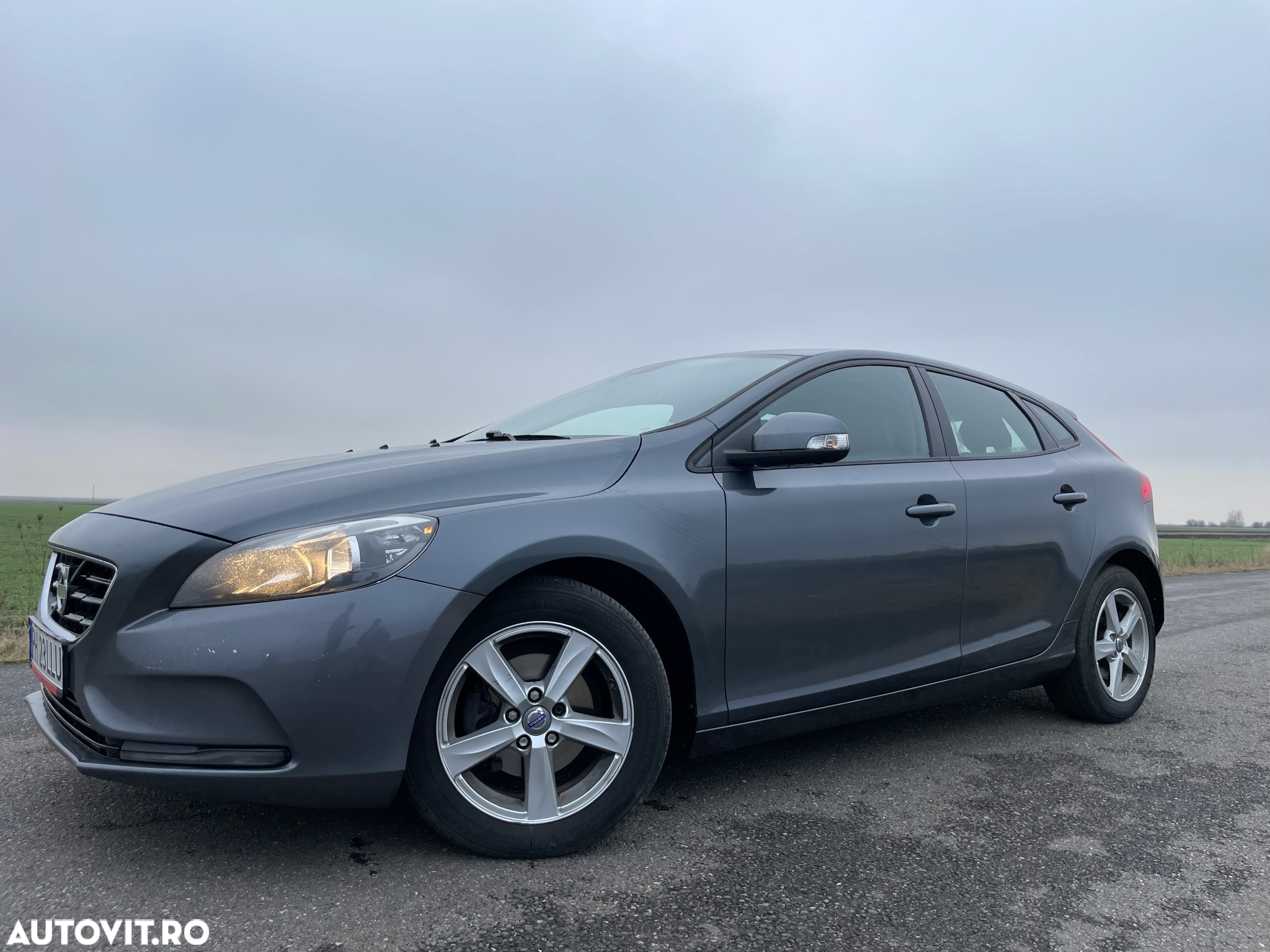 Volvo V40 D2 Momentum - 3