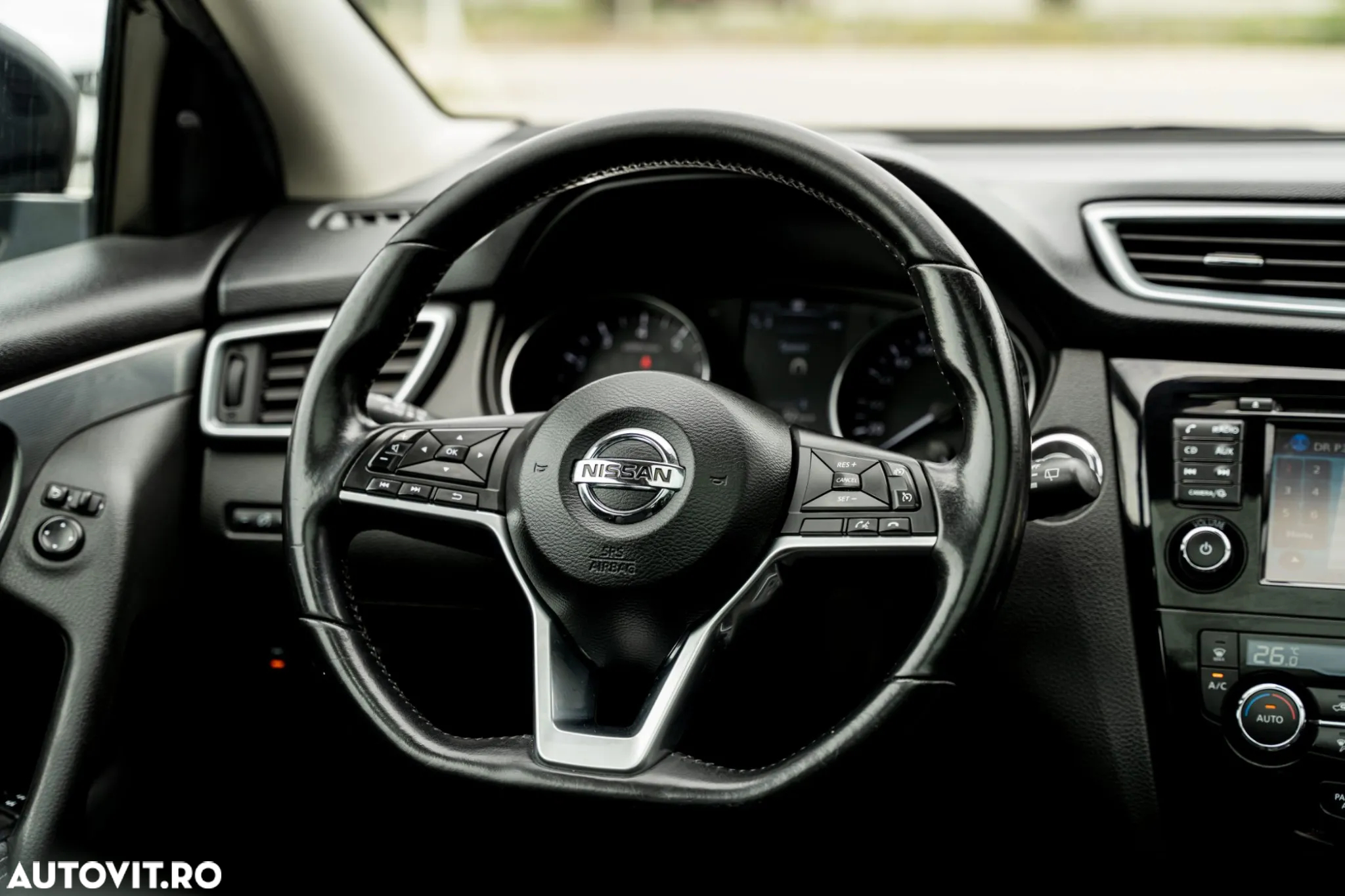Nissan Qashqai 1.6 DIG-T TEKNA - 16