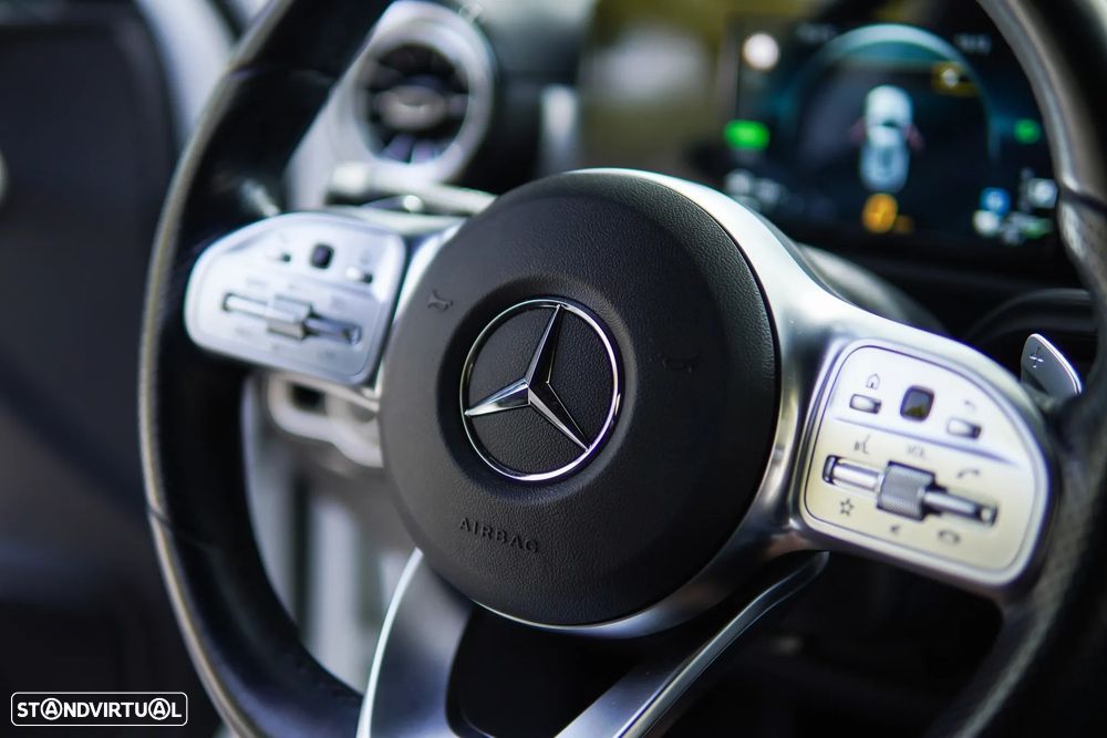 Mercedes-Benz A 250 e 8G-DCT AMG Line - 45