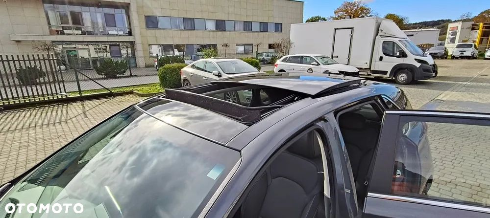 Hyundai i30 1.5 T-GDI 48V-Hybrid DCT Advantage - 15