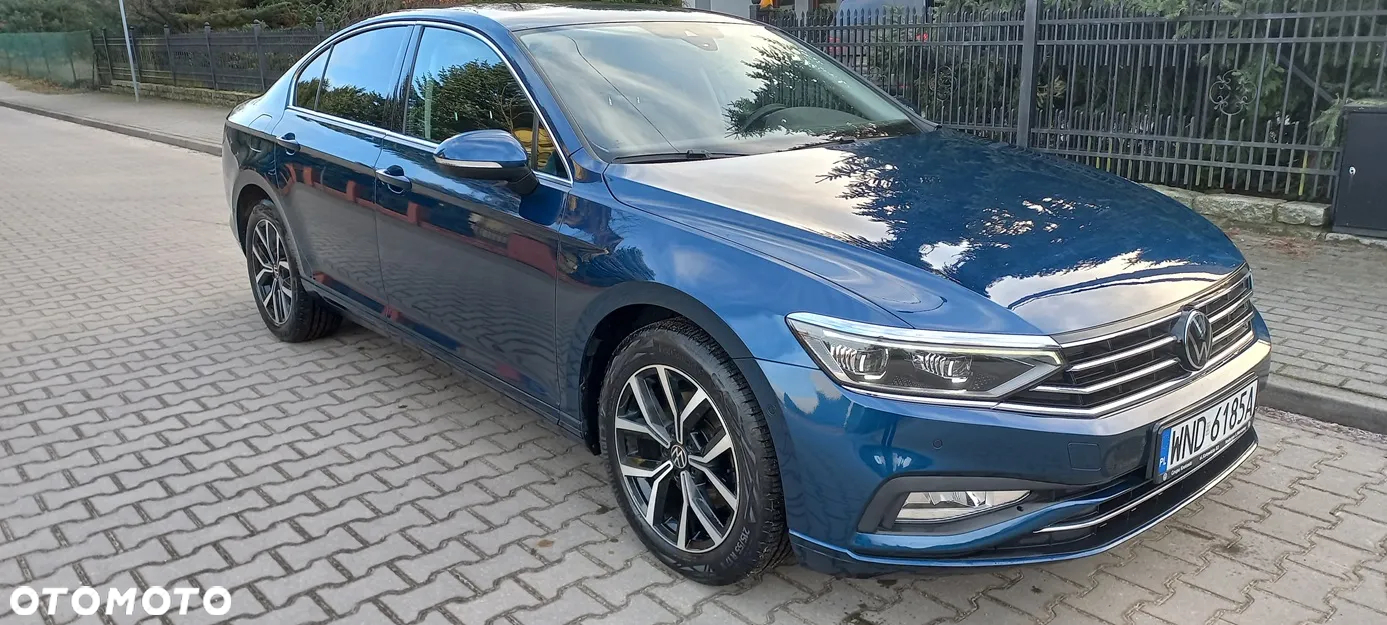 Volkswagen Passat - 2