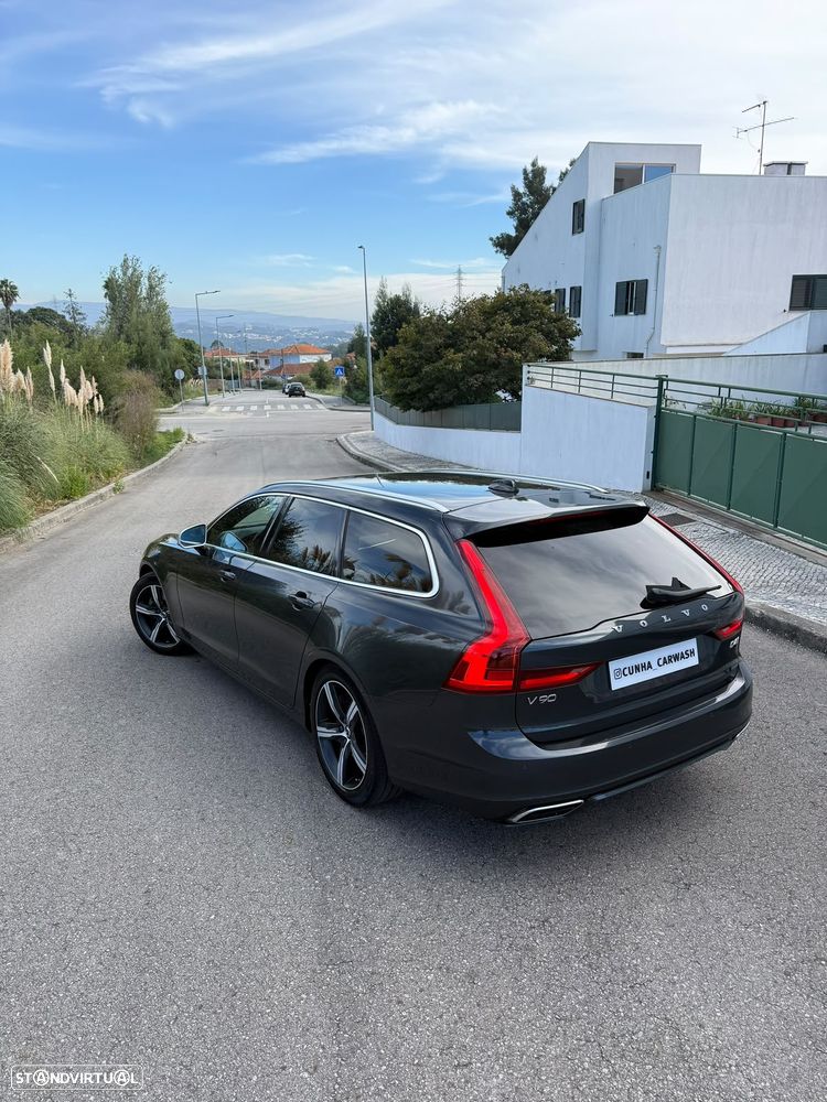 Volvo V90 - 40