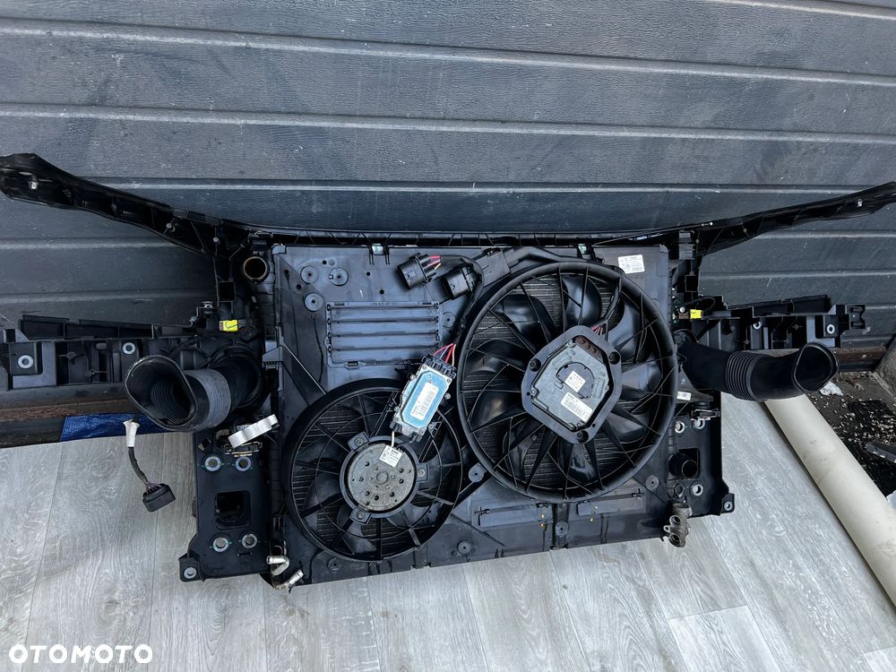 KOMPLETNY PAS PRZEDNI AUDI Q7 4L LIFT 4,2 TDI Q3 8U LIFT - 2