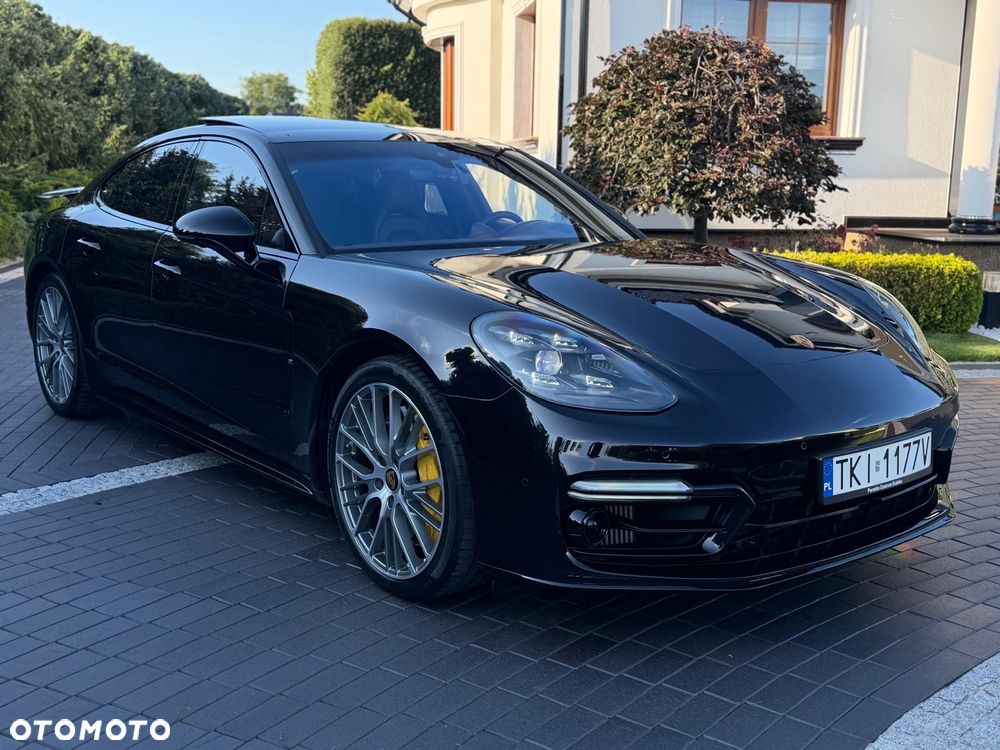 Porsche Panamera - 12