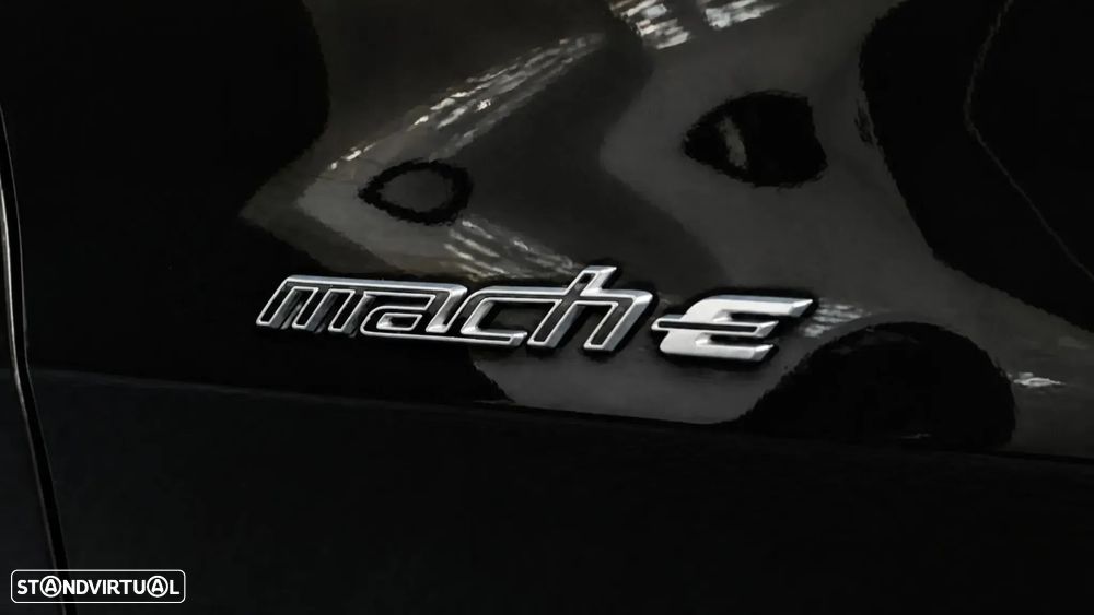 Ford Mustang Mach-E 75.7 kWh Base - 30