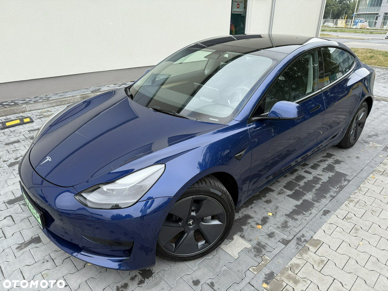 Tesla Model 3 - 2