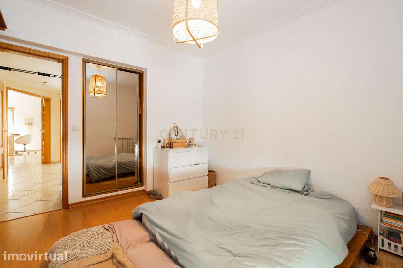 Luminoso Apartamento T2 em Pamela,, Zona Central e privilegiada - Grande imagem: 4/25