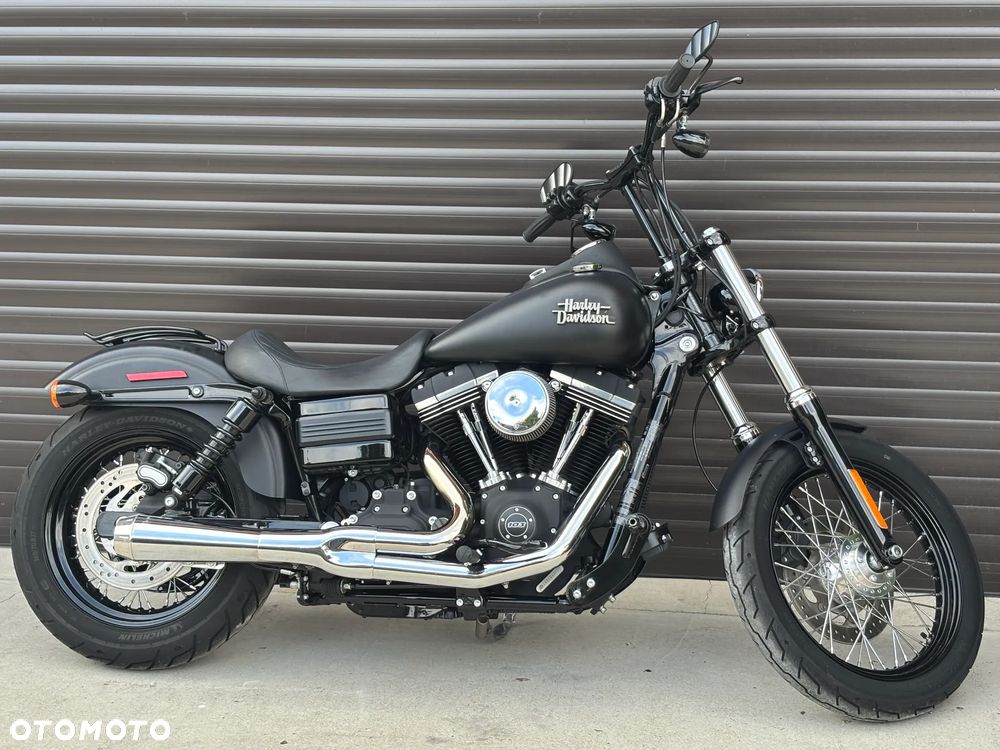 Harley-Davidson Dyna Street Bob - 16