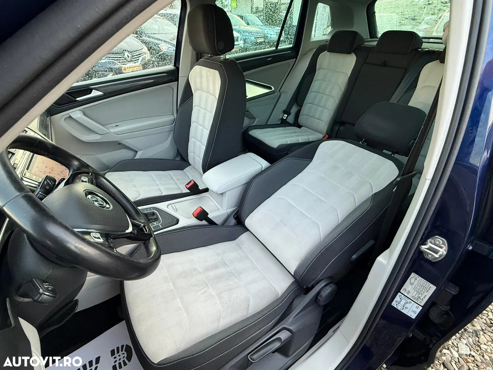Volkswagen Tiguan 2.0 TDI SCR DSG Elegance - 6