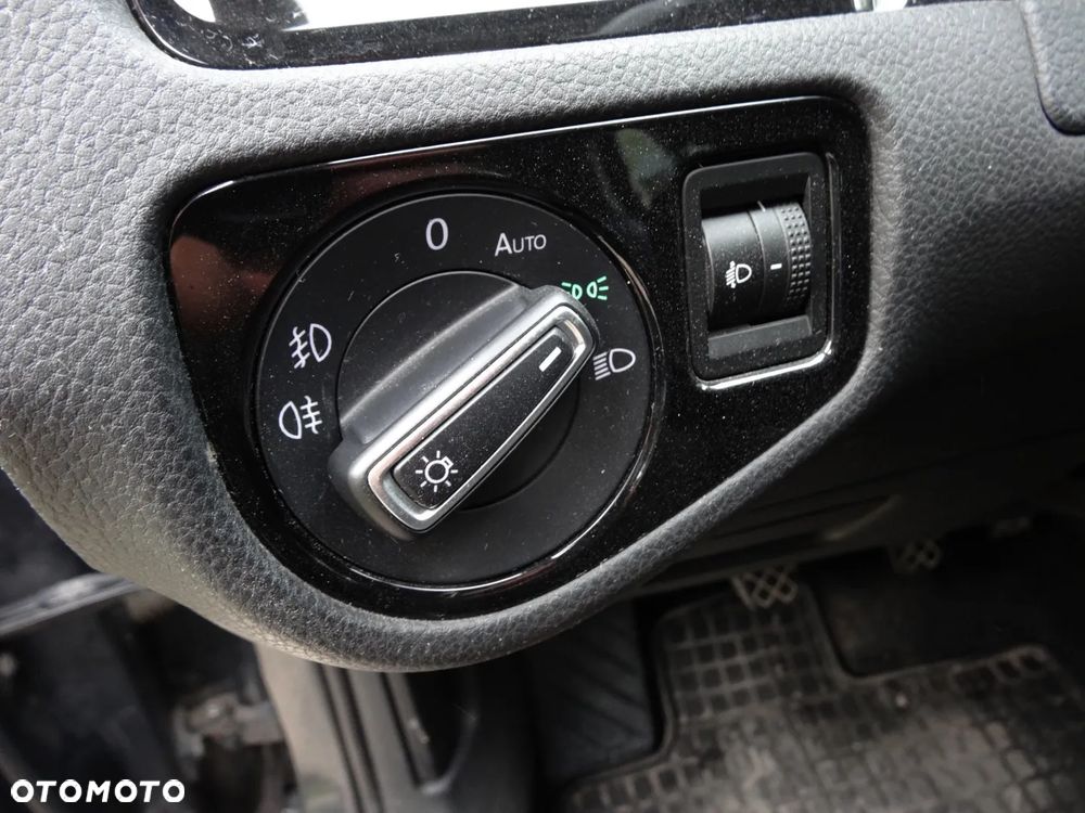 Volkswagen Golf 1.4 TSI BMT Comfortline Perfectline - 31