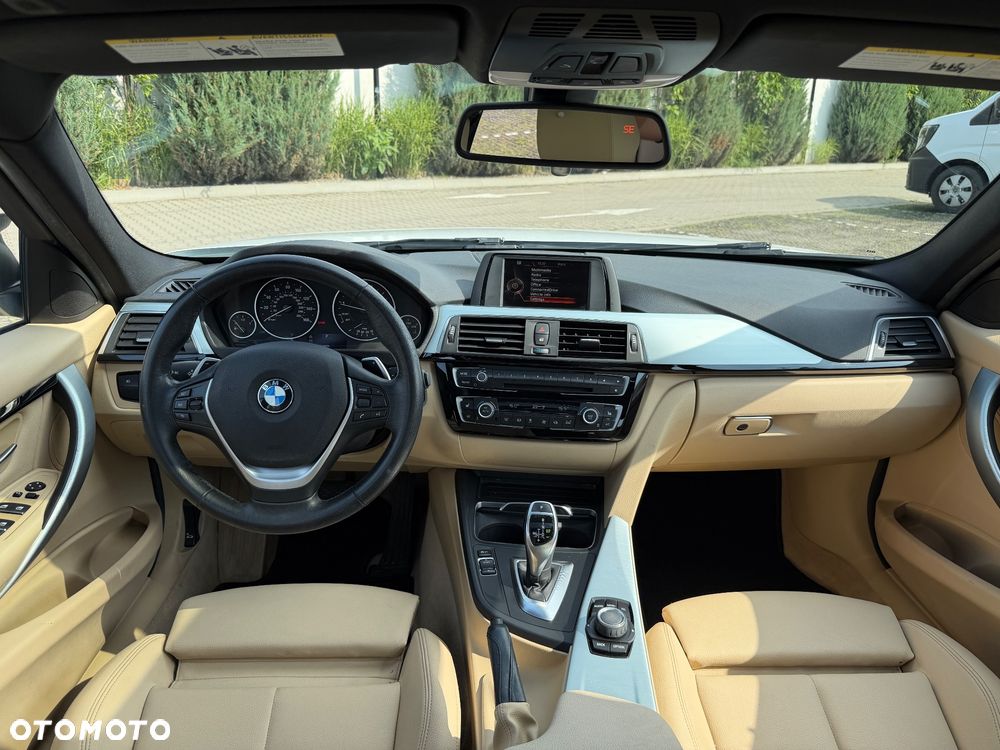 BMW Seria 3 328i Sport-Aut Sport Line - 12
