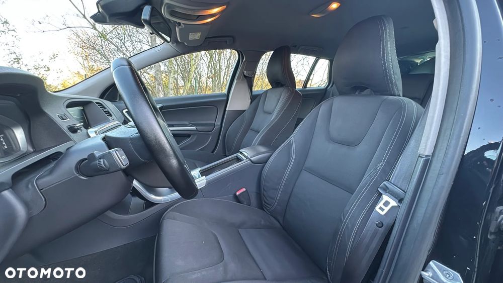 Volvo V60 D4 Geartronic Kinetic - 7