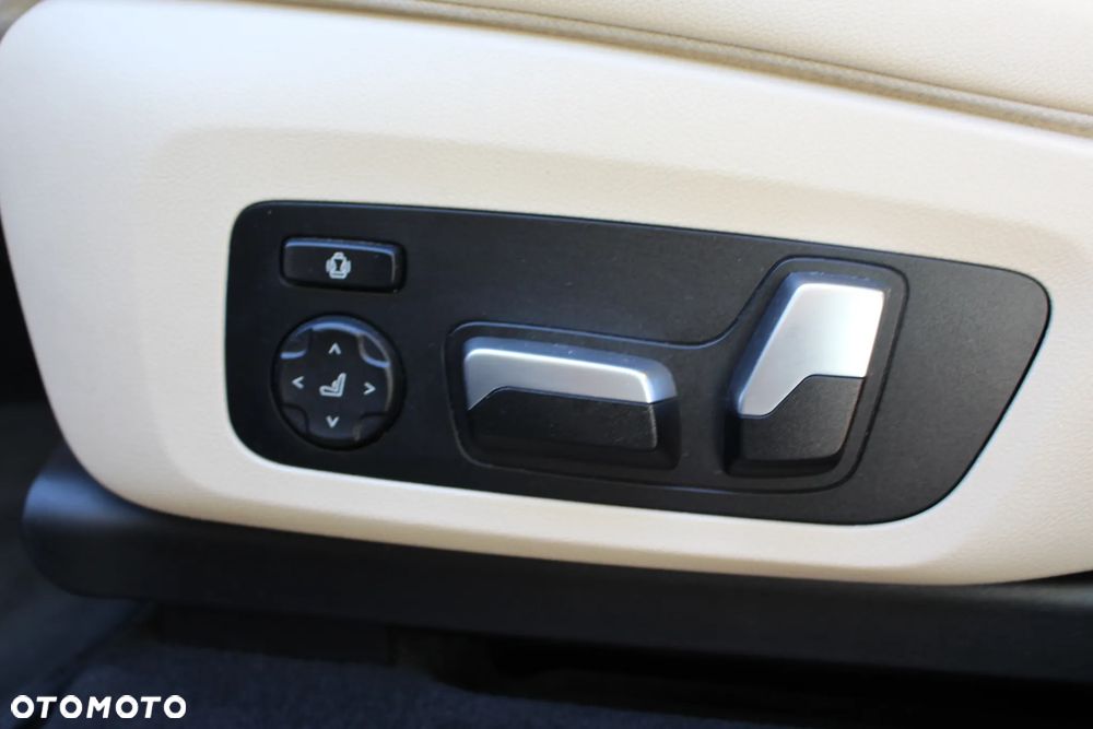 BMW X3 xDrive30i GPF xLine sport - 28