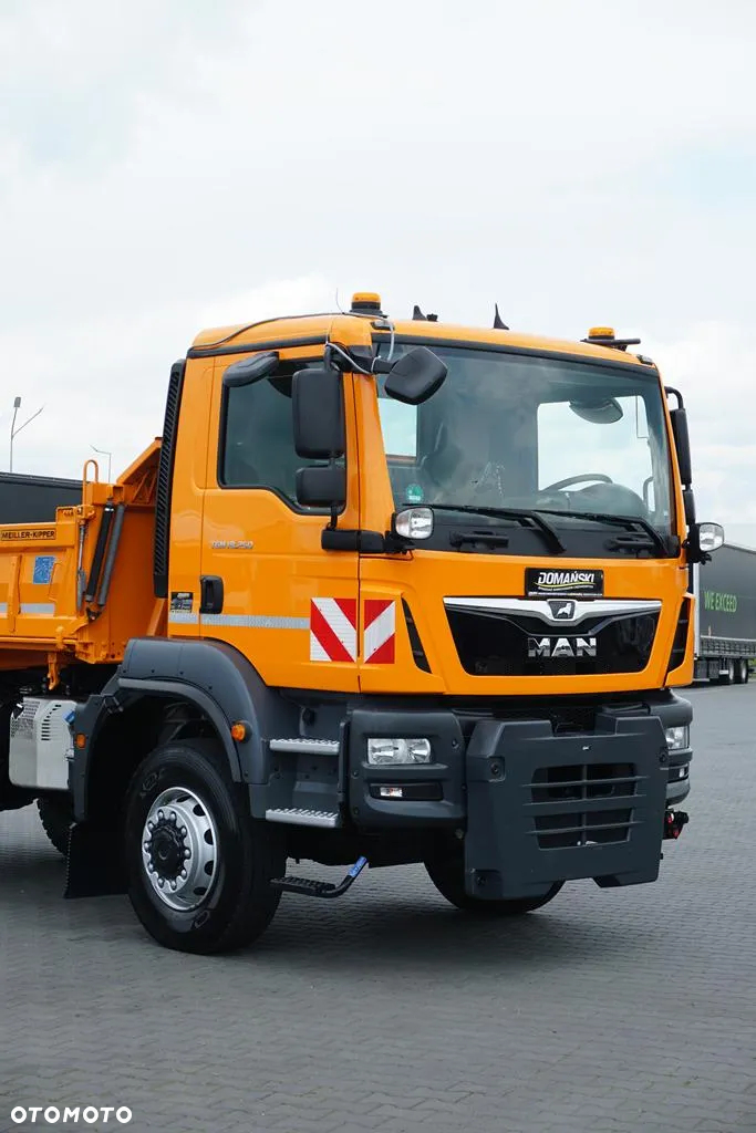MAN TGM / 18.250 / E 6 / 4 X 4 / WYWROTKA 3 STRONNA / ŁAD. 10 060 KG / JAK NOWY - 30