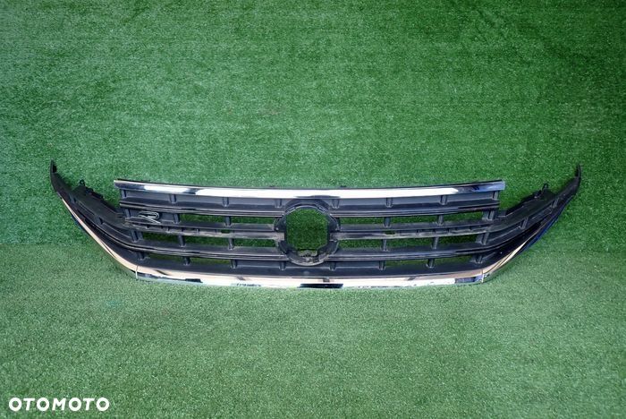 VW TOUAREG III LIFT 18- atrapa grill - 1