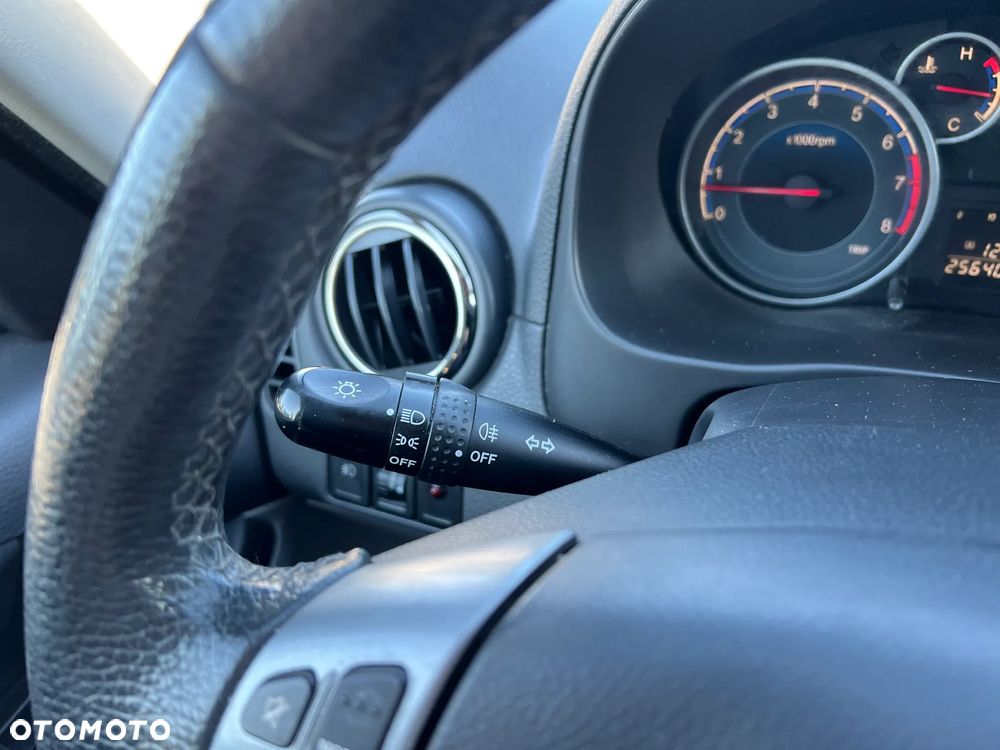 Suzuki SX4 1.6 Premium - 22