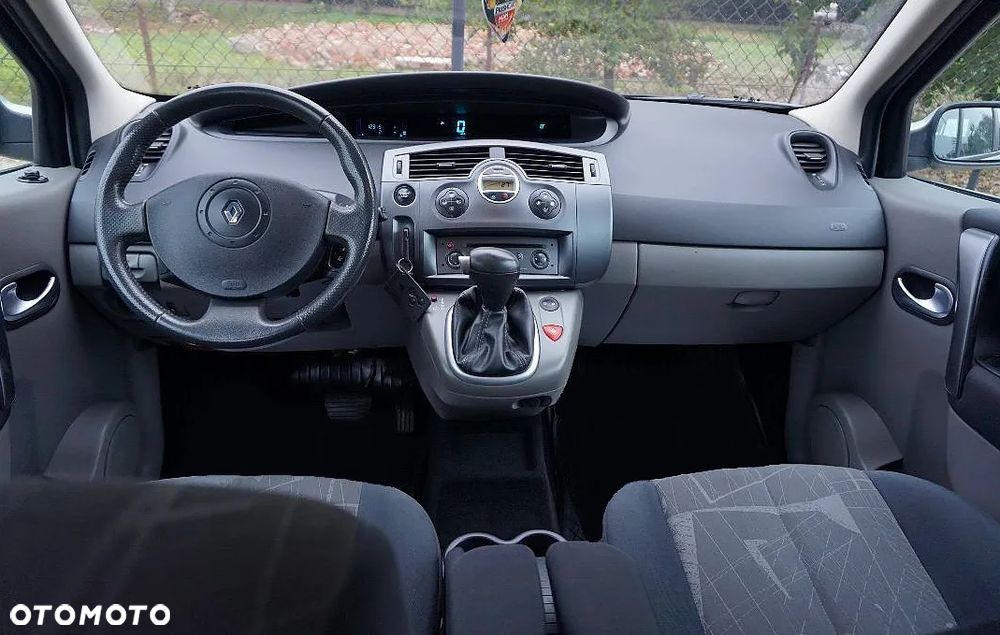 Renault Grand Scenic 2.0 16V Dynamique - 9